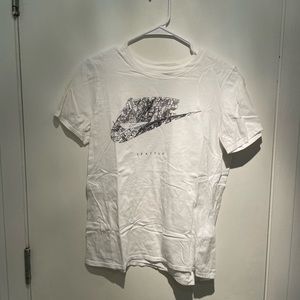 Nike Seattle Tshirt Womens Large